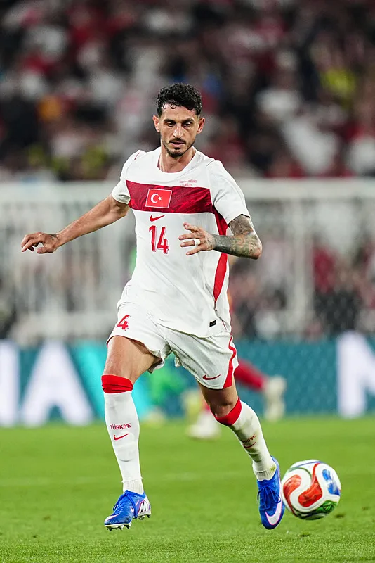 son-dakika-trabzonspordan-4-transfer-birden-1782900109210.jpg