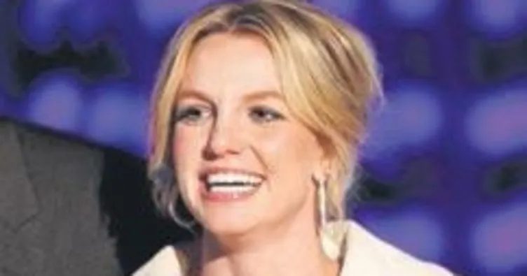 Britney Spears tokat yedi