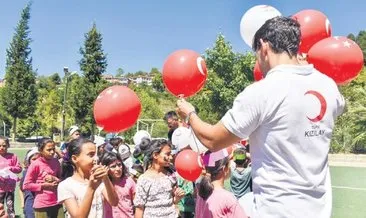 Yeter ki çocuklar gülsün