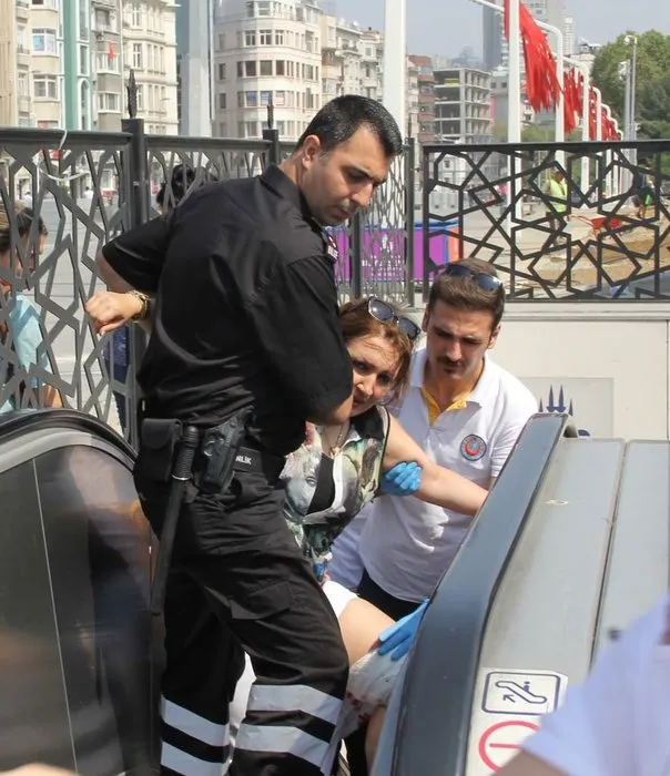 Taksim Metrosu’nda yürüyen merdiven kazası