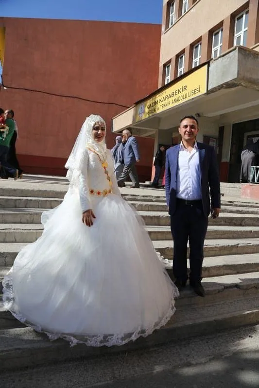İşte sandık başından ilk kareler