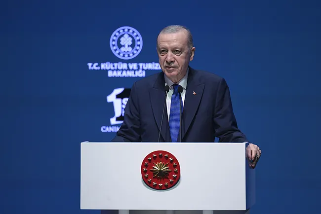 baskan-erdogan-terorsuz-turkiyeyi-cok-saglam-bir-zeminde-yukseltecegiz-1748105720330.jpeg Başkan Erdoğan: Terörsüz Türkiye'yi çok sağlam bir zeminde yükselteceğiz