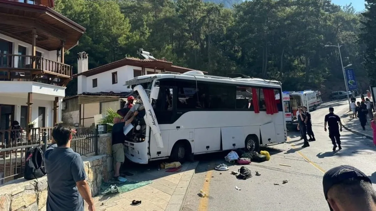 Akyaka’daki feci kazada yeni gelişme: 3 kişi ölmüş, 32 kişi yaralanmıştı, otobüsün sahibi tutuklandı