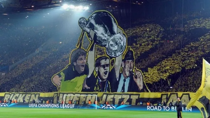 Futbol tarihine damga vuran tribün koreografileri belli oldu! Süper Lig devleri de listede...