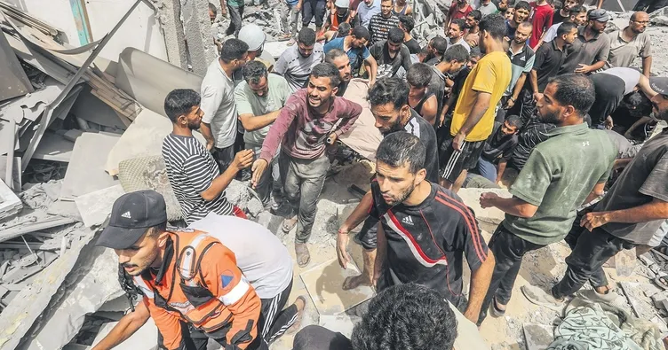 Sokağa çıkanı katlediyor