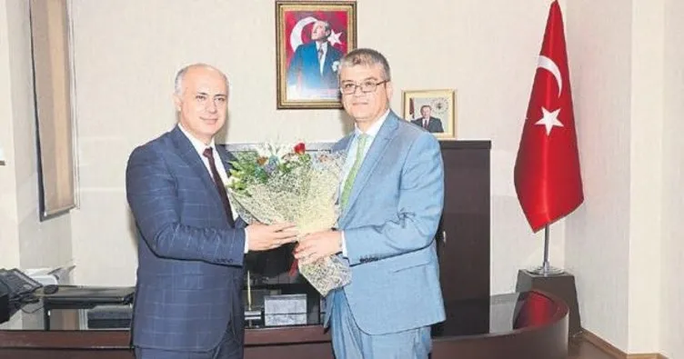 Tarsus Üniversitesi Rektörü Orhan Aydın görevine başladı
