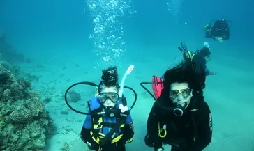 Su altının baba-oğul kaşifleri