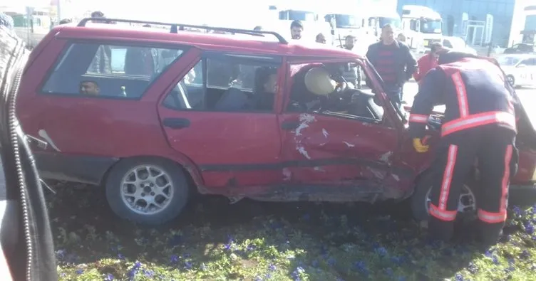 Malatya’da otomobiller çarpıştı: 3 yaralı