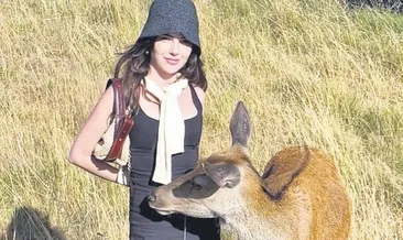 Elleriyle karaca besledi