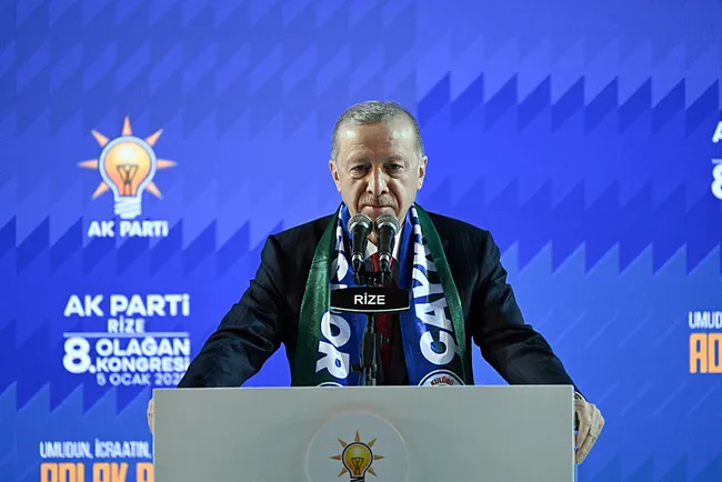 son-dakika-baskan-erdogandan-rize-onemli-mesajlar-hedefimiz-terorsuz-turkiye-1736078231369.jpeg