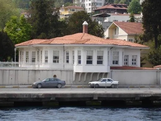 Boğaz hakkında herşey kitabından Boğaz'ın en güzel yalıları