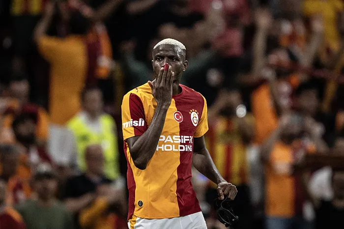 galatasarayda-victor-osimhenden-transfer-cevabi-ben-isime-bakacagim-1786741280322.jpeg