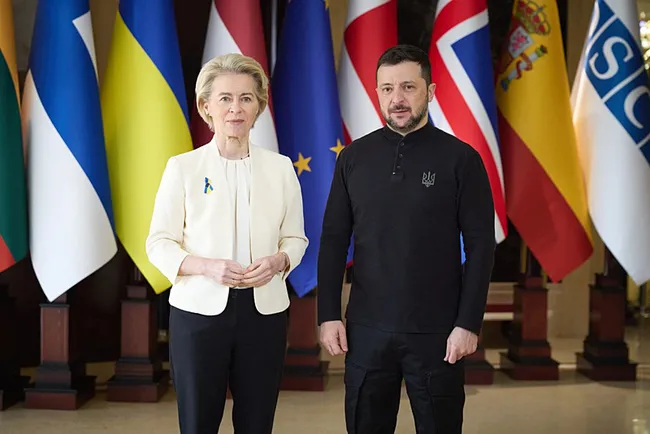 ab-komisyonu-baskani-ursula-von-der-leyen-duyurdu-ukrayna-2030dan-once-uye-olabilir-1740421877694.jpeg AB Komisyonu Başkanı Ursula von der Leyen duyurdu: “Ukrayna 2030’dan önce üye olabilir…”