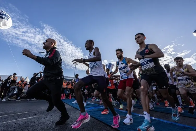İstanbul Maratonu kim kazandı, hangi yarışmacı? Kadınlar ve erkeklerde 45’inci İstanbul Maratonu ödülü ne kadar 2023?