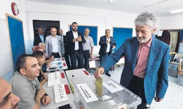 Başkan Tuna oyunu kullandı