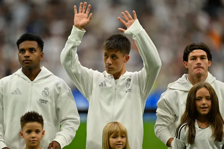 SON DAKİKA HABERLERİ: Arda Güler, Real Madrid’i birbirine kattı! İspanyol basını duyurdu: Oyuna girdikten sonra…