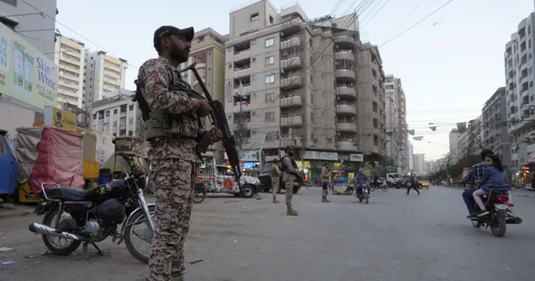 Pakistan’dan Hindistan destekli silahlı gruplara operasyon: 8 militan öldürüldü