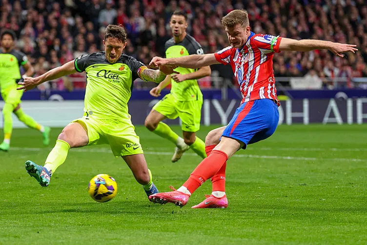 Son dakika haberi: Süper Lig devinden Sörloth bombası! Girişimlere başlandı...