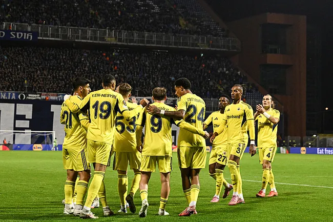 son-dakika-haberi-fenerbahce-dinamo-zagrebe-maglup-kanarya-avrupa-ligine-kotu-basladi-1758747820184.jpeg
