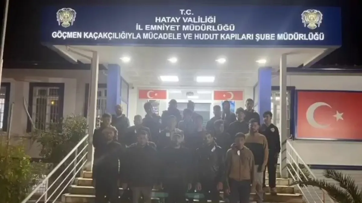 Hatay’da nefes kesen operasyon: 19 göçmen yakalandı! 3 tutuklama