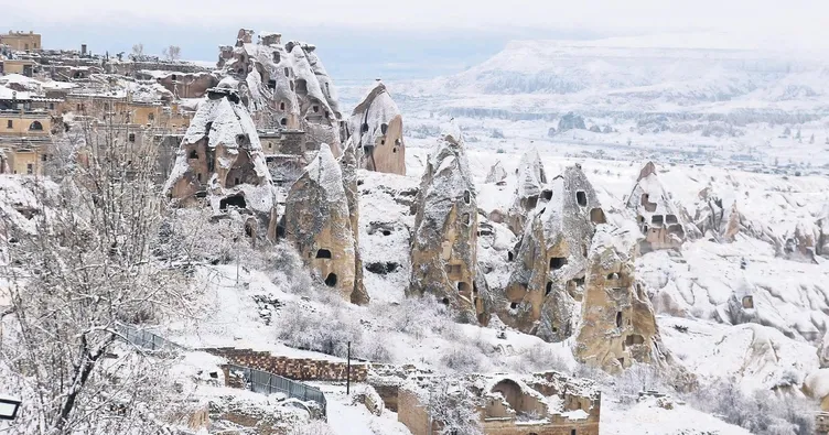 Anadolu beyaza büründü