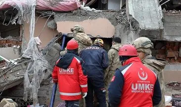 Türkiye’nin sağlık ordusu deprem bölgesi için seferber oldu