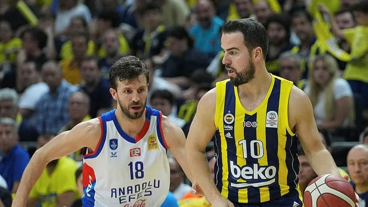 Anadolu Efes, Fenerbahçe Beko'yu 82-81 mağlup etti