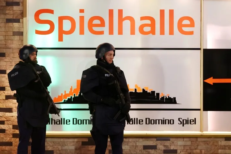 Hanau'daki ırkçı saldırıdan son dakika haberi: Saldırgan önce annesini öldürdü sonra...