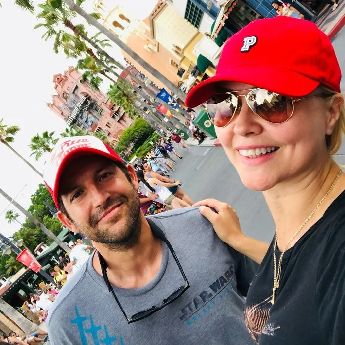 Aşkı için pılını pırtını toplayıp Amerika’ya yerleşmişti... Didem Uzel evliliğinin 13. yılını romantik sözlerle kutladı: Dile kolay beraber yaşlanmak...