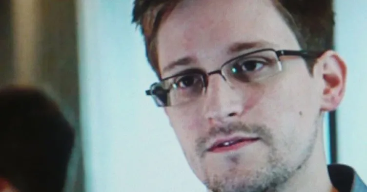 Snowden kitabının Çince baskısına sansür uygulandığını iddia etti