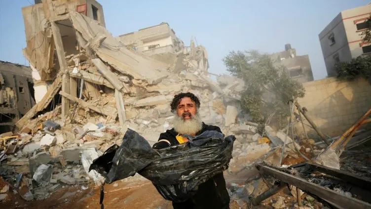 Katil İsrail kana doymuyor! Gazze’de sahur katliamı: 80 ölü!