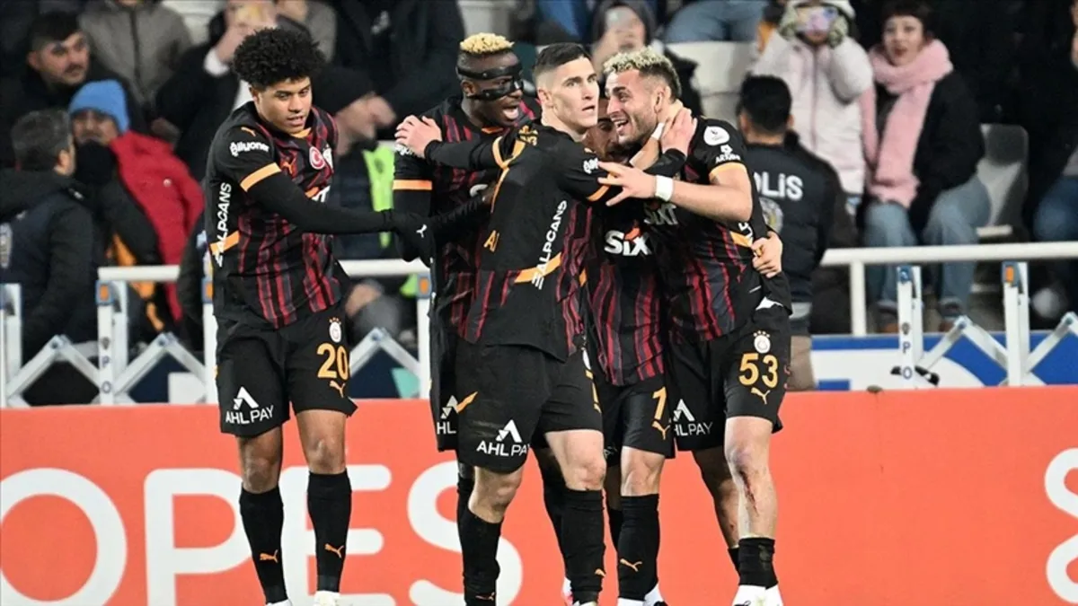 MALMÖ GALATASARAY CANLI | Aslan, Malmö deplasmanında! 11’ler belli oldu… MALMÖ GALATASARAY CANLI | Aslan, Malmö deplasmanında! 11’ler belli oldu…