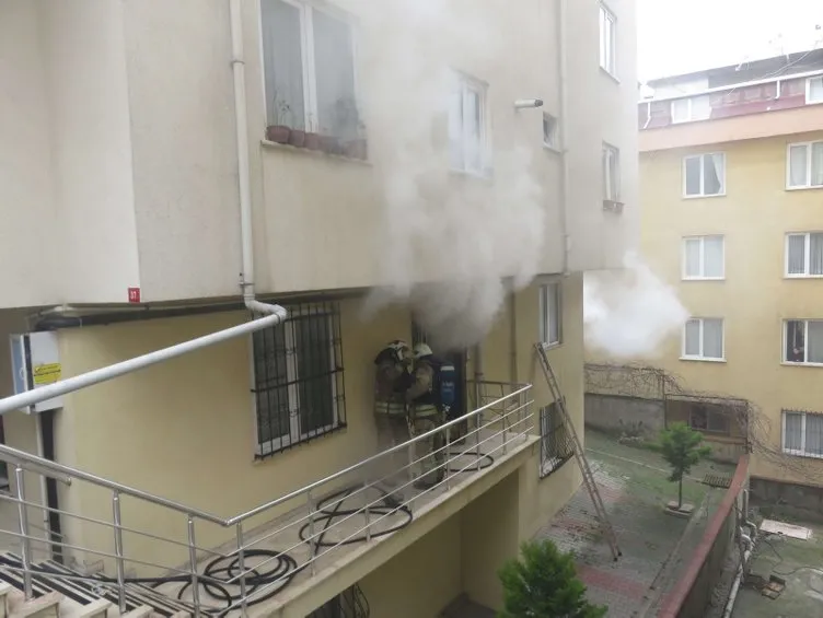 SON DAKİKA: İstanbul Maltepe’de yangın faciası! Alevlerin arasından böyle aldılar!