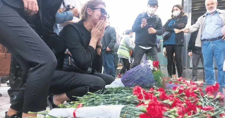 Ne deprem ne de ölenler unutuldu