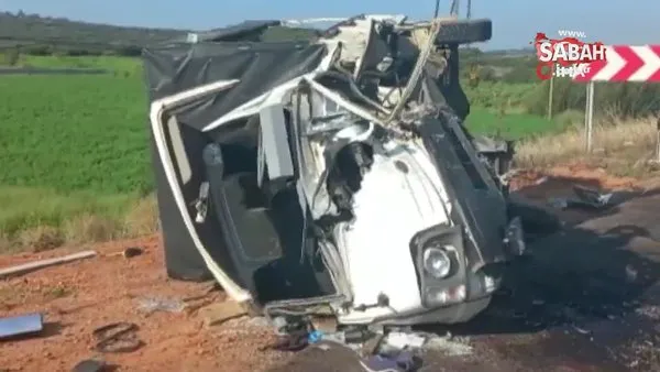 Çanakkale'de otomobil ile kamyonet kafa kafaya çarpıştı: 3 yaralı | Video