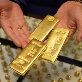 SON DAKİKA: Altın çifte darbe yedi: Altın fiyatları 400 liranın altında kalıcı olur mu?