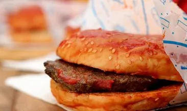 Islak hamburger tarifi: Lokmalar bitmesin isteyeceksiniz