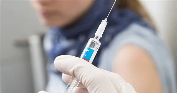 Covid olanlar ikinci doz aşı olacak mı? Covid-19 geçirenler için Biontech 2. doz aşılar iptal mi? Geçirilmiş Covid 2 doz ne demek?