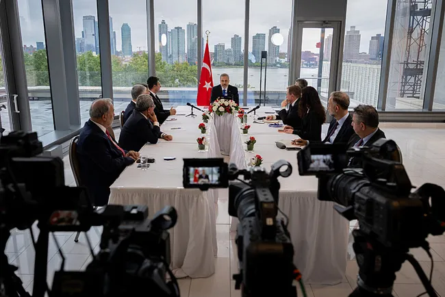 son-dakika-disisleri-bakani-hakan-fidan-mekke-ittifakina-genel-sekreter-secilecek-1790444428665.jpeg SON DAKİKA | Dışişleri Bakanı Hakan Fidan: Mekke İttifakı'na Genel Sekreter seçilecek