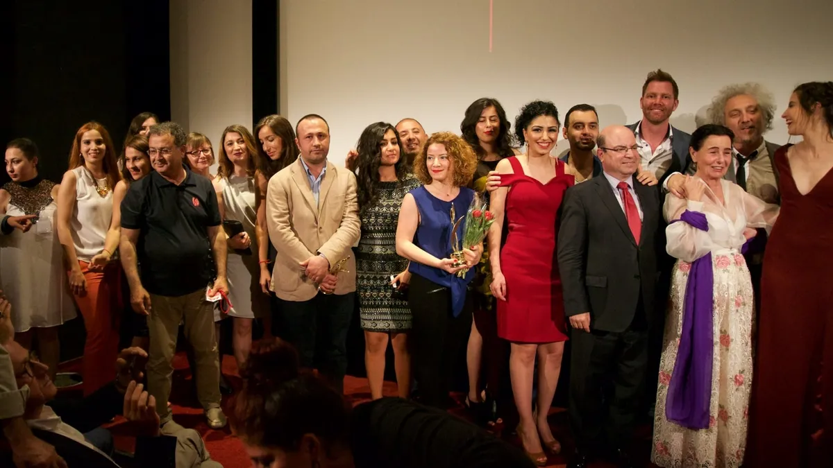Avrupa’da Türk Sineması Rüzgârı: 11. Kırmızı Lale Film Festivali Amsterdam’da Başlıyor Avrupa’da Türk Sineması Rüzgârı: 11. Kırmızı Lale Film Festivali Amsterdam’da Başlıyor