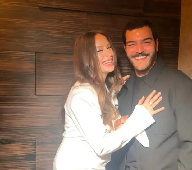 Kuruluş Osman’ın Cerkutay’ı baba olmak için gün sayıyordu! Çağrı Şensoy ve Buse Arslan çifti kızlarının ismini açıkladı...