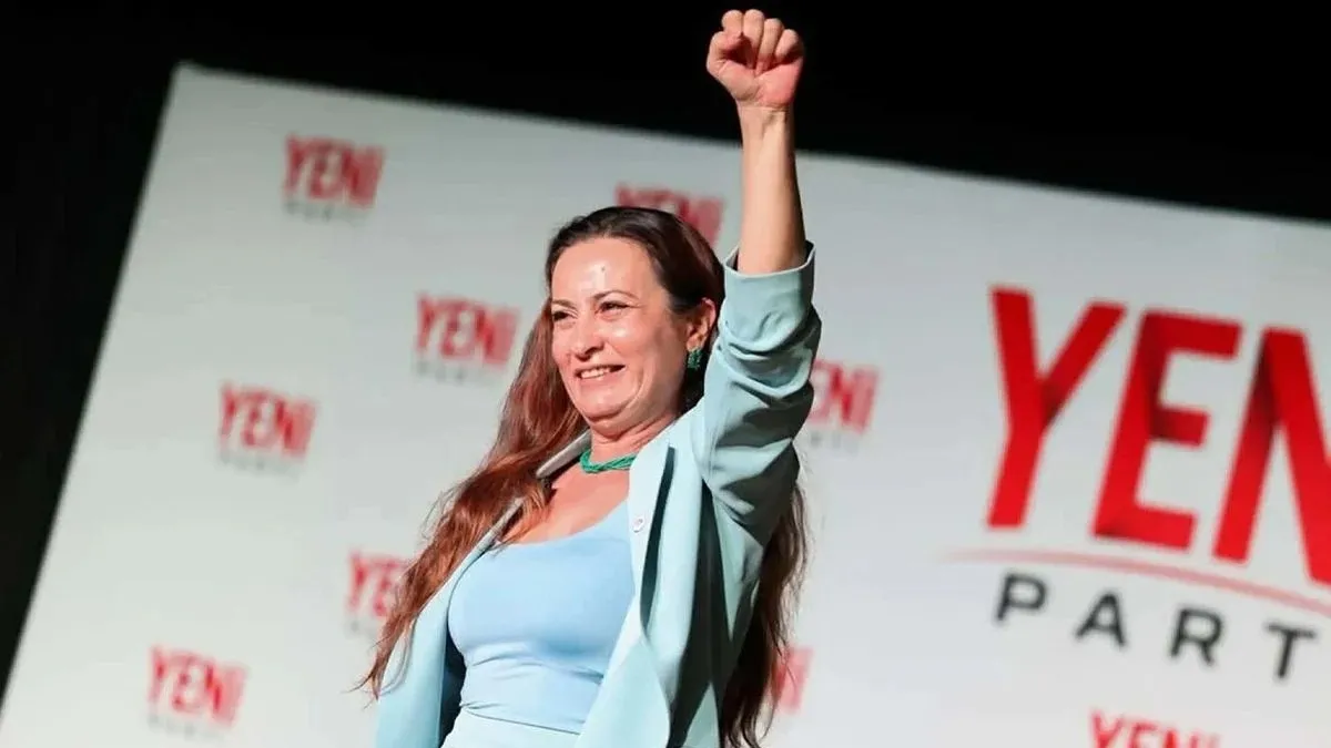 Son Dakika | Yeni Parti Manisa İl Başkanı İlksen Özalper rüşvetten tutuklandı Son Dakika | Yeni Parti Manisa İl Başkanı İlksen Özalper rüşvetten tutuklandı