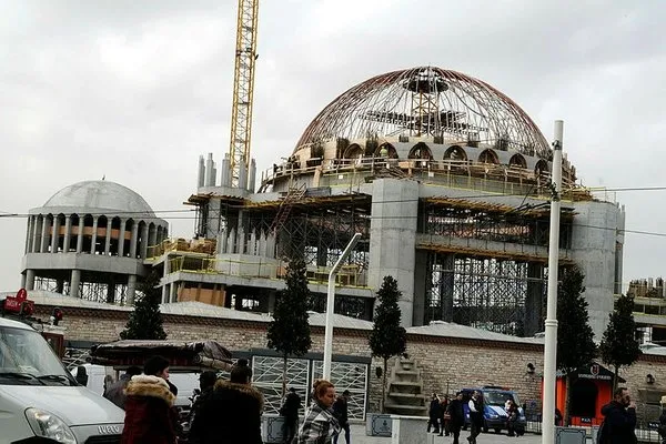 Taksim Camii'nde sona gelindi!