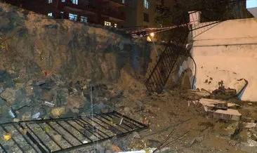 İstanbul Kartal’da 1,5 metre yüksekliğindeki bahçe duvarı çöktü