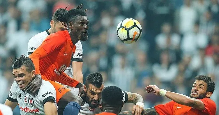 Adebayor: Beşiktaş ikna edemedi