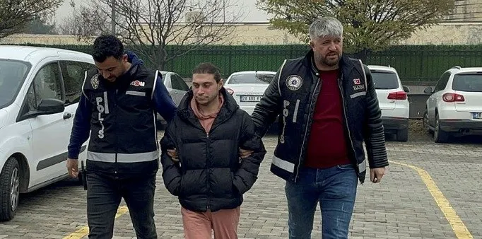 Son dakika: Ayşe Özkiraz’dan sonra bir sahte doktor vakası daha! Gerçek kimliği şoke etti!