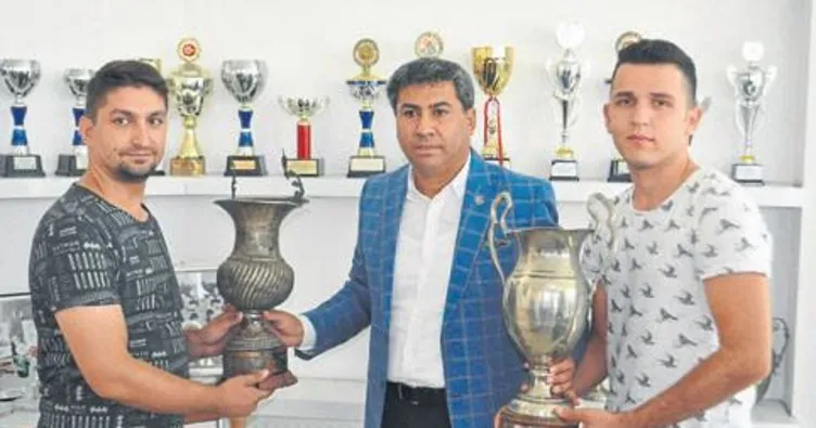 Kupalar müzeye gerı döndü