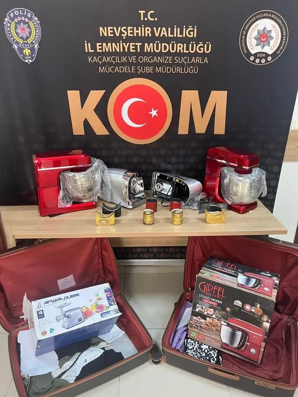 kiyma-makinesinden-servet-cikti-nevsehirde-132-milyonluk-kacak-altin-operasyonu-1761307606299.jpg