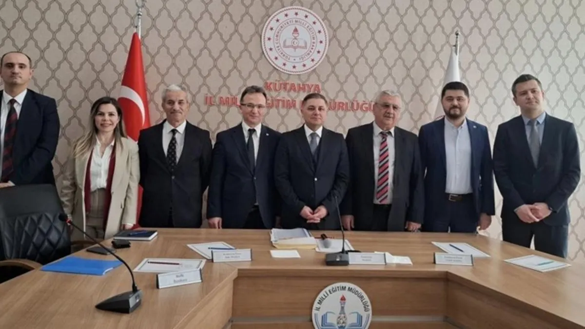 Kütahya’da maaş promosyonu rekoru kırıldı: 86 bin 600 TL Kütahya’da maaş promosyonu rekoru kırıldı: 86 bin 600 TL