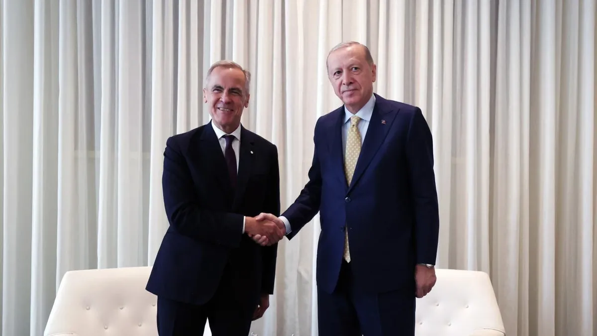 Başkan Erdoğan, Kanada Başbakanı Mark Carney ile görüştü! NATO Zirvesi mesajı: “Müttefikler arasındaki iş birliği kuvvetlendirilmeli” Başkan Erdoğan, Kanada Başbakanı Mark Carney ile görüştü! NATO Zirvesi mesajı: “Müttefikler arasındaki iş birliği kuvvetlendirilmeli”